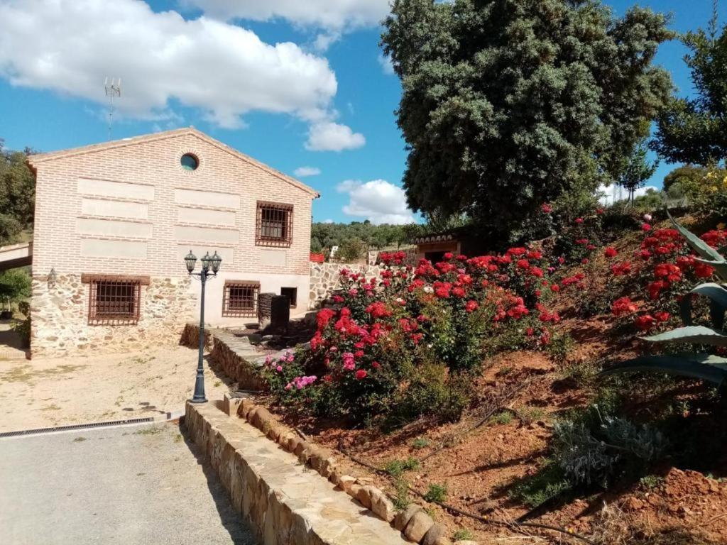 Apartamentos Turisticos La Gitanilla Los Navalucillos Exterior photo