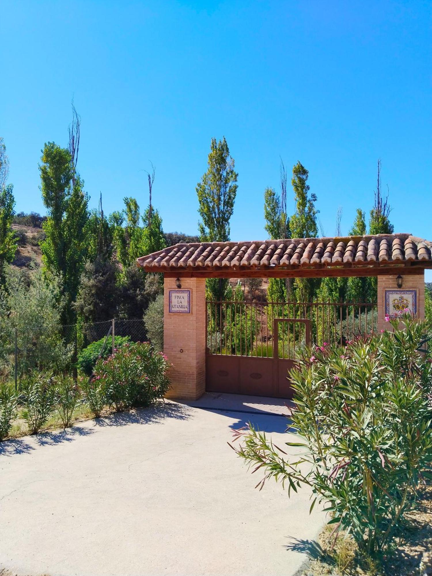 Apartamentos Turisticos La Gitanilla Los Navalucillos Exterior photo
