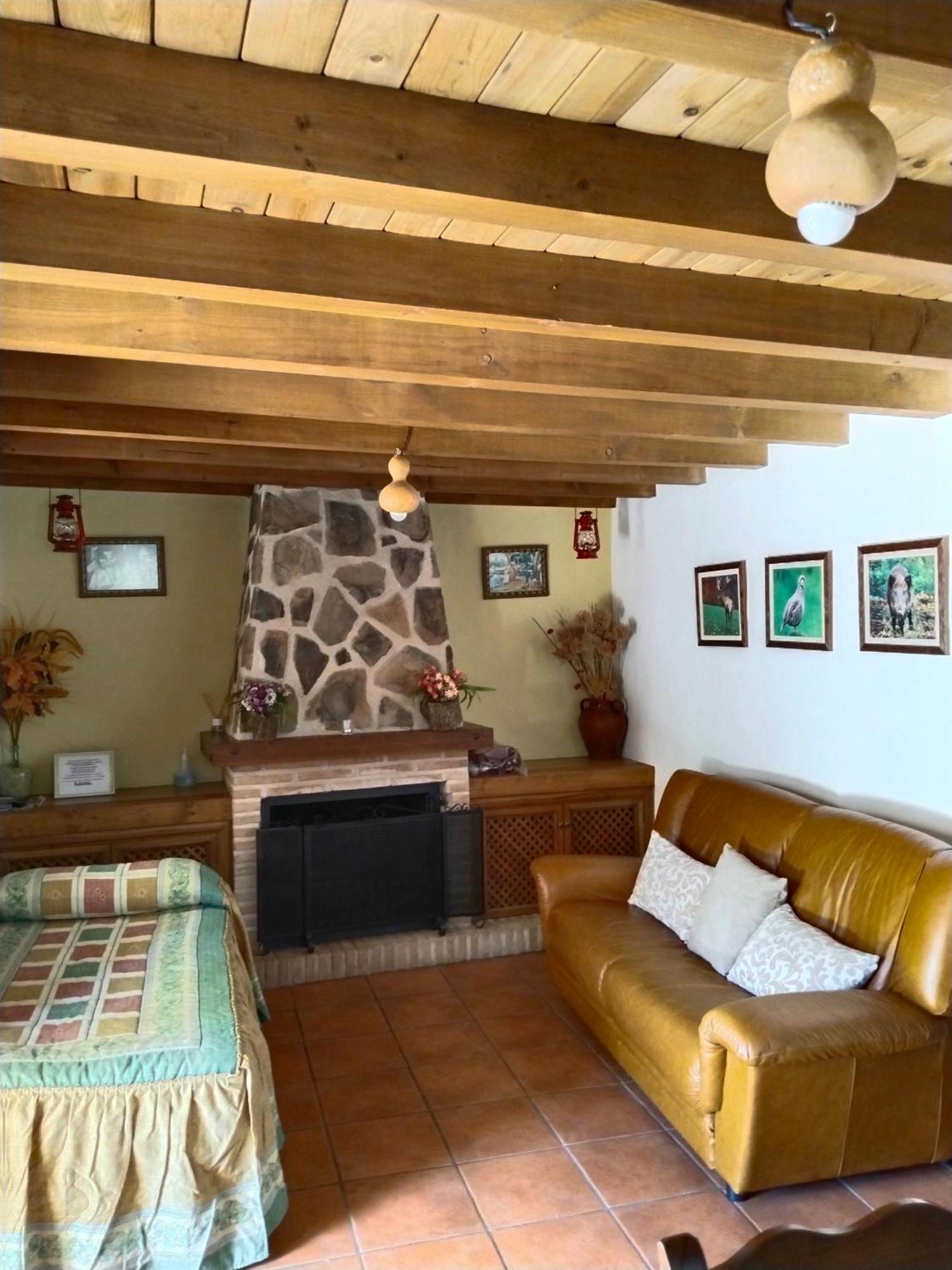 Apartamentos Turisticos La Gitanilla Los Navalucillos Exterior photo