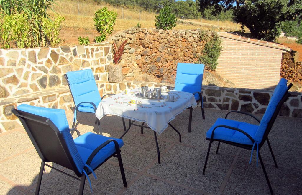 Apartamentos Turisticos La Gitanilla Los Navalucillos Exterior photo